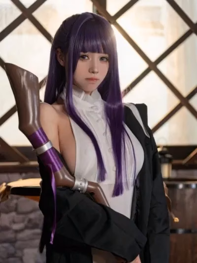 Cosplay Fern 黏黏团子兔 酩酊大喷菇